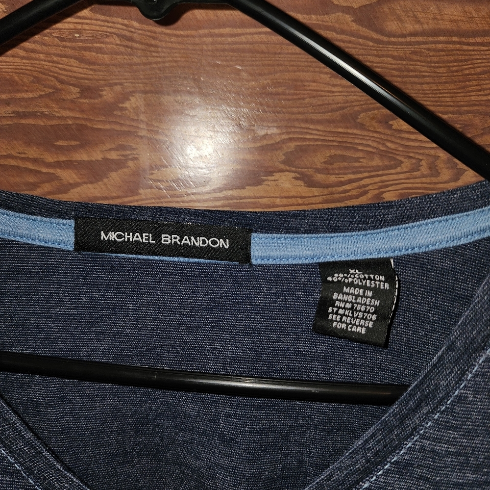 Long sleeve shirt